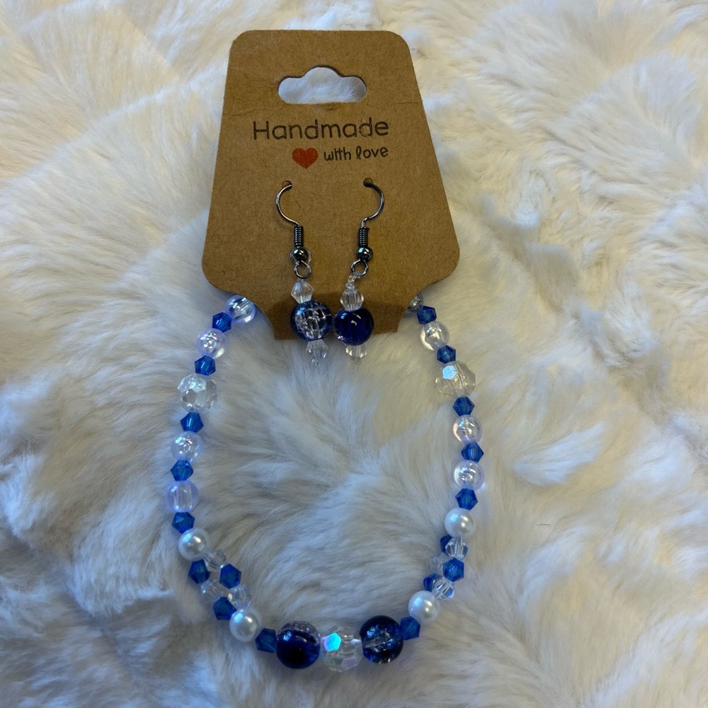Handmade Blue and White Beaded Jewelry Set
